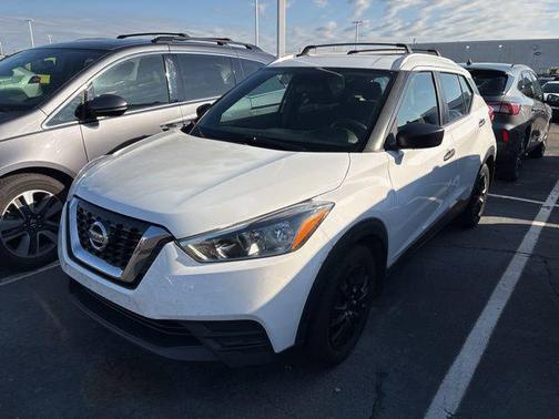 2019 Nissan Kicks S
