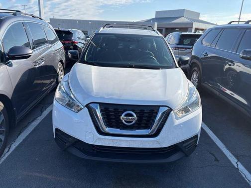 2019 Nissan Kicks S