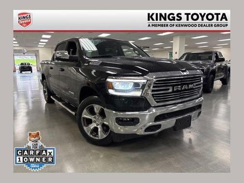 Diamond Black Crystal Pearlcoat 2023 RAM 1500 Laramie
