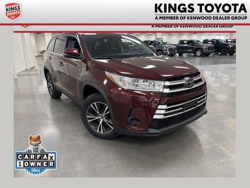 2019 Toyota Highlander LE I4