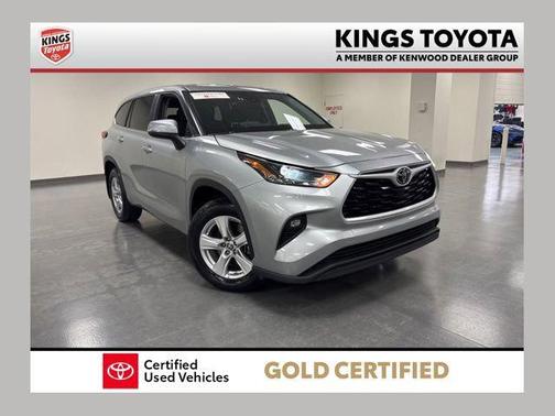Celestial Silver Metallic 2025 Toyota Highlander LE