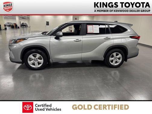 Celestial Silver Metallic 2025 Toyota Highlander LE
