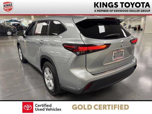 Celestial Silver Metallic 2025 Toyota Highlander LE