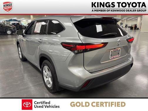 Celestial Silver Metallic 2025 Toyota Highlander LE
