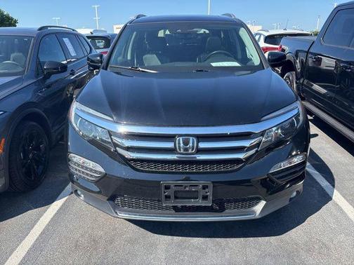 Black 2017 Honda Pilot Touring