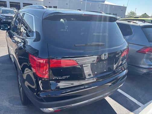 Black 2017 Honda Pilot Touring