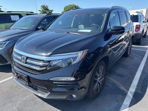 Black 2017 Honda Pilot Touring