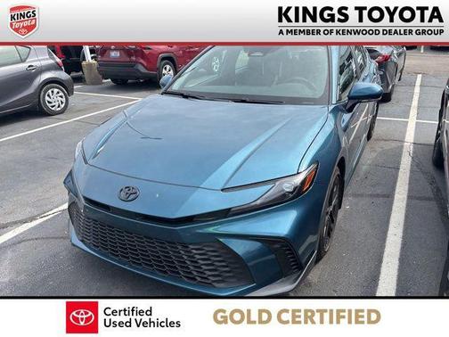 Ocean 2025 Toyota Camry SE