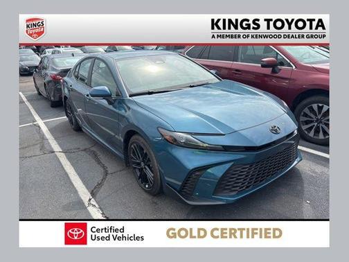 Ocean 2025 Toyota Camry SE