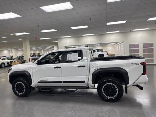 2024 Toyota Tacoma TRD Off Road