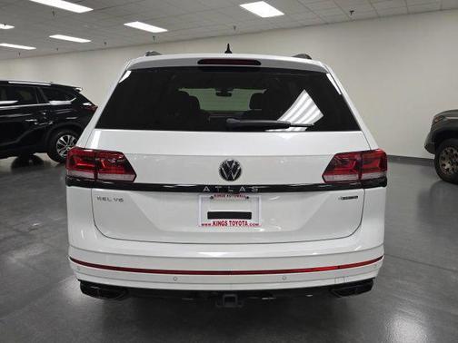 Deep Black Pearl 2023 Volkswagen Atlas 3.6L SEL