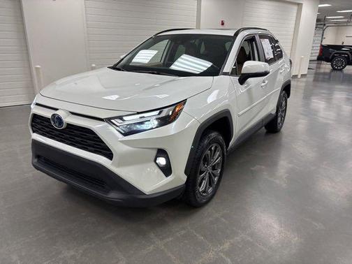 2022 Toyota RAV4 Hybrid XLE Premium