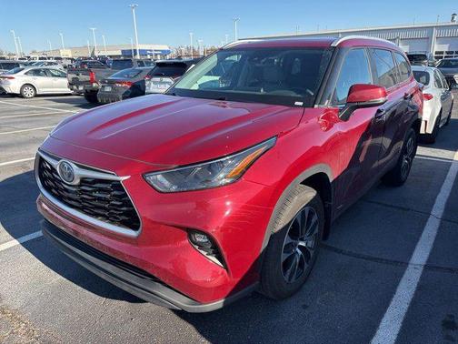 2023 Toyota Highlander Hybrid XLE