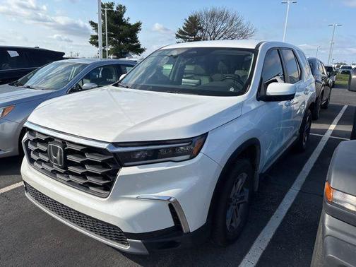 Platinum White Pearl 2023 Honda Pilot AWD EX-L 7 Passenger