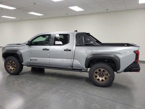 2025 Toyota Tacoma Hybrid Trailhunter Hybrid