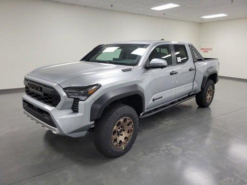 2025 Toyota Tacoma Hybrid Trailhunter Hybrid