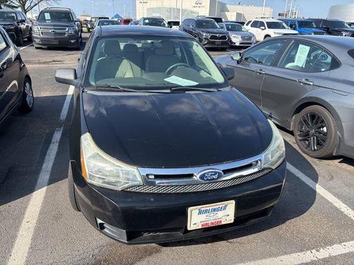 Ebony 2010 Ford Focus SE