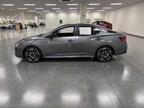Gun Metallic 2024 Nissan Sentra SR