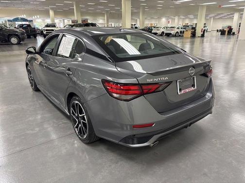 Gun Metallic 2024 Nissan Sentra SR
