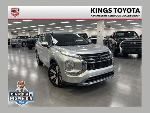Alloy Silver Metallic 2025 Mitsubishi Outlander SE