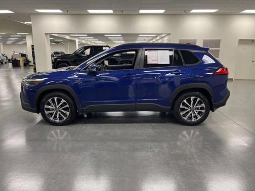 2022 Toyota Corolla Cross XLE