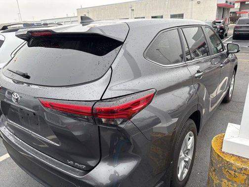 2023 Toyota Highlander LE
