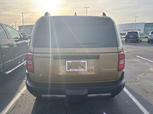 Trail Dust/Gray Scape 2024 Toyota Land Cruiser Base