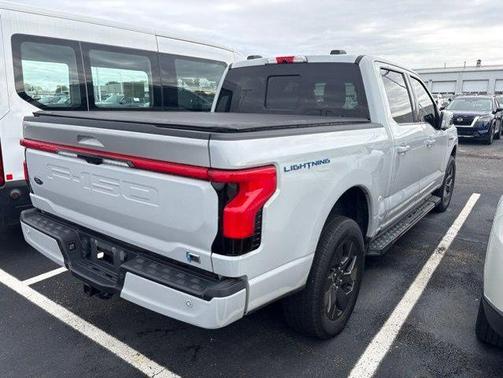 Avalanche 2023 Ford F-150 Lightning LARIAT