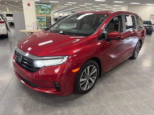 Radiant Red Metallic II 2022 Honda Odyssey Touring