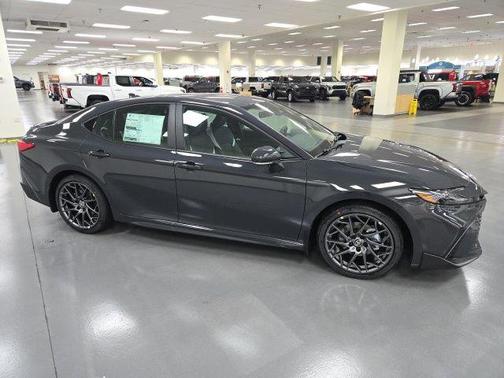 Underground 2026 Toyota Camry SE