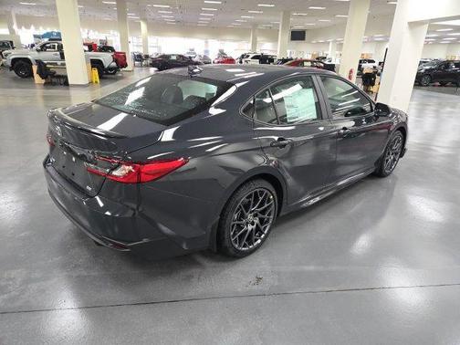 Underground 2026 Toyota Camry SE