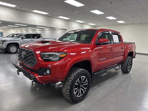 2022 Toyota Tacoma TRD Sport
