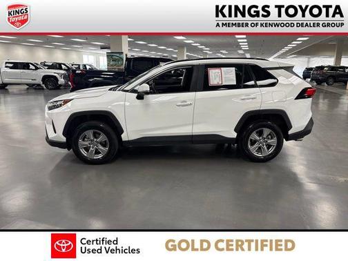 Ice Cap 2025 Toyota RAV4 XLE