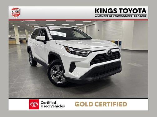 Ice Cap 2025 Toyota RAV4 XLE