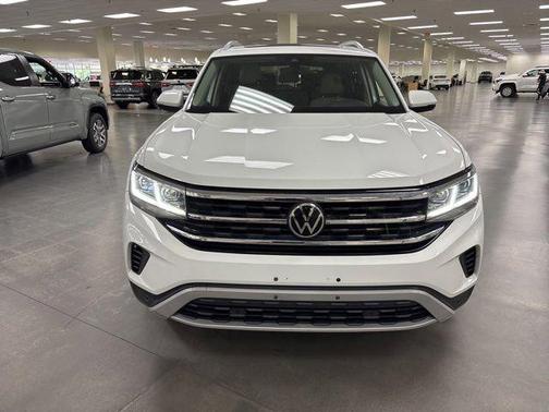 Pure White 2021 Volkswagen Atlas 3.6L SEL