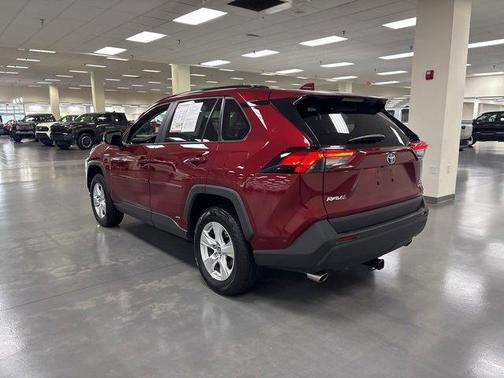 2020 Toyota RAV4 Hybrid XLE