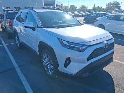 2023 Toyota RAV4 XLE Premium