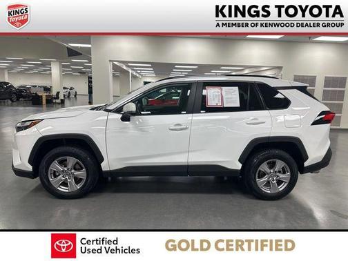 Ice Cap 2025 Toyota RAV4 XLE