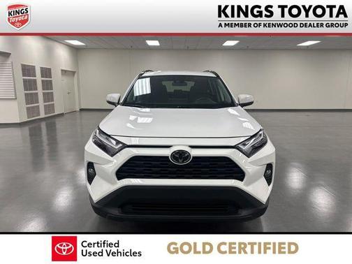 Ice Cap 2025 Toyota RAV4 XLE