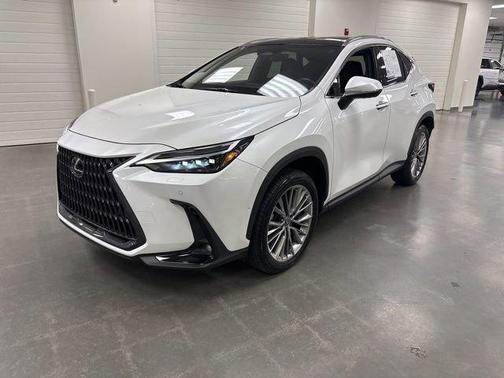 Eminent White Pearl 2022 Lexus NX 350h Luxury