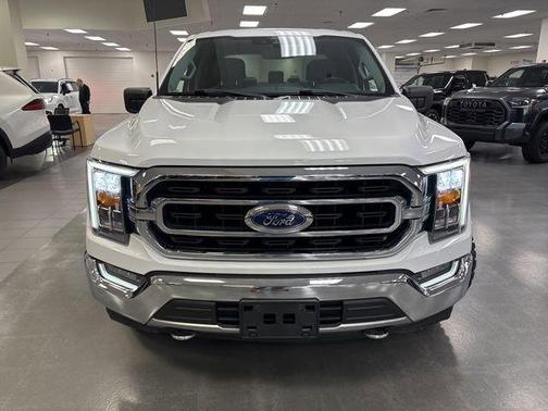 Oxford White 2021 Ford F-150 XLT