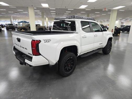 Ice 2026 Toyota Tacoma Hybrid TRD Sport