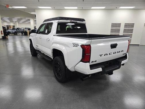 Ice 2026 Toyota Tacoma Hybrid TRD Sport