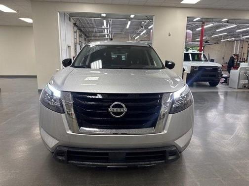2024 Nissan Pathfinder S