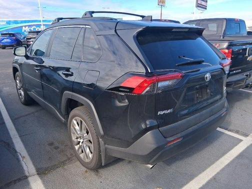 2022 Toyota RAV4 XLE Premium