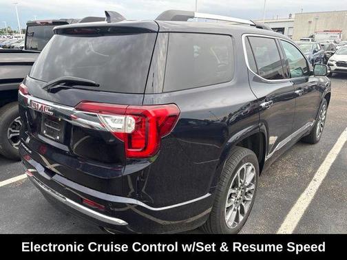 Midnight Blue Metallic 2022 GMC Acadia Denali
