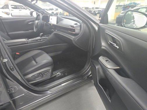 2023 Toyota Crown Limited