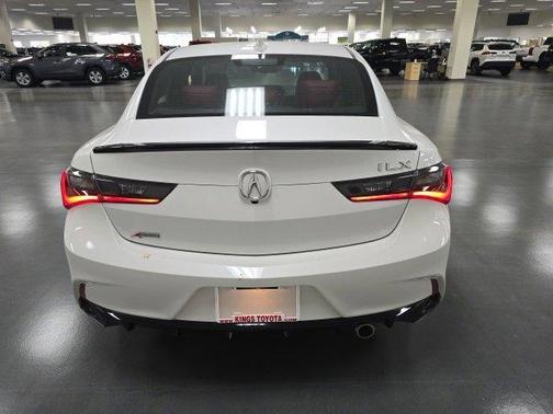 2022 Acura ILX TECHNOLOGY&A-SPEC PACKAGES