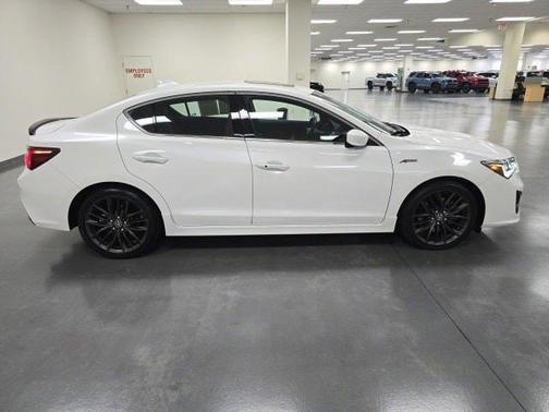 2022 Acura ILX TECHNOLOGY&A-SPEC PACKAGES