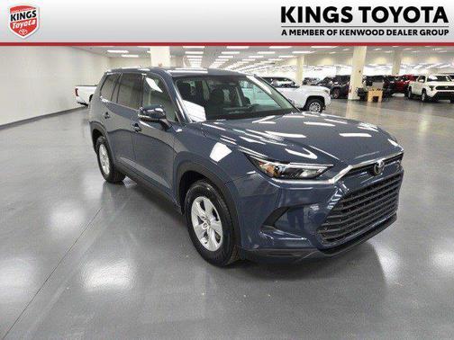 2026 Toyota Highlander LE